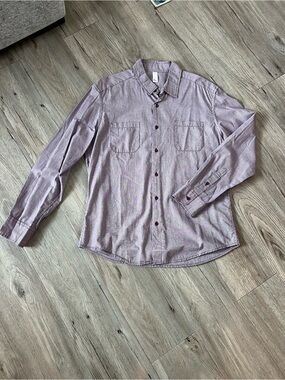 Men's Light Purple Casual Button-Down Shirt with Chest Pockets